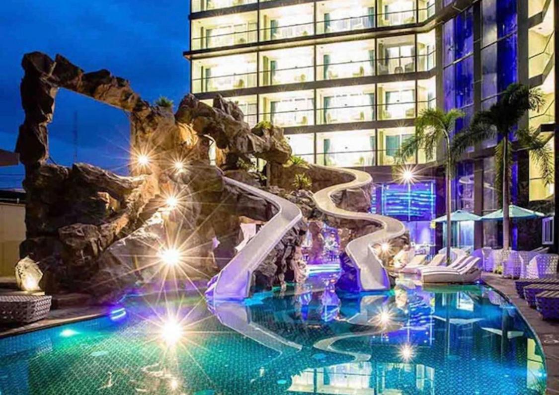 Centara Avenue Residence By Daisy Pattaya 1 Exteriör bild