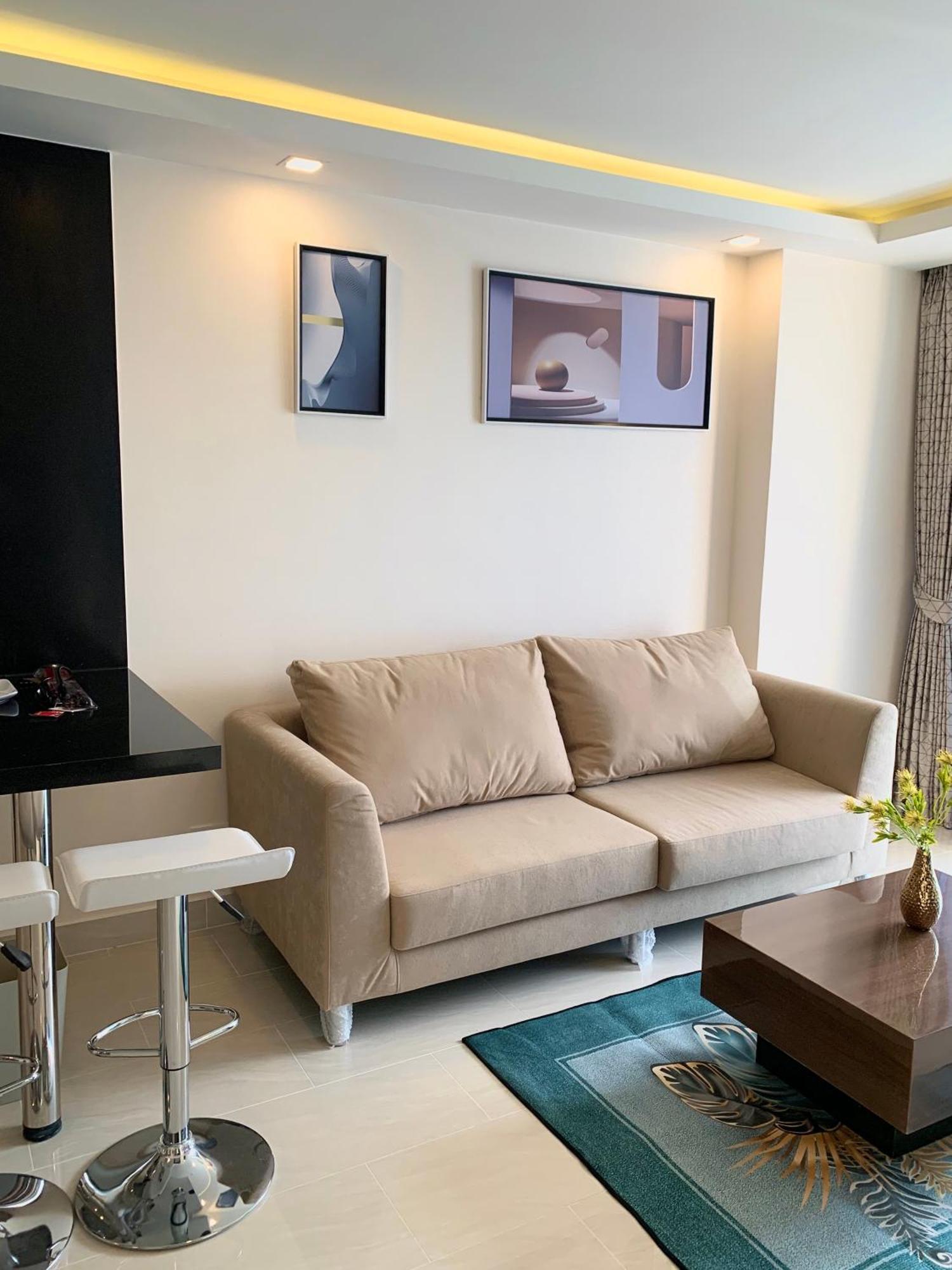 Centara Avenue Residence By Daisy Pattaya 1 Exteriör bild