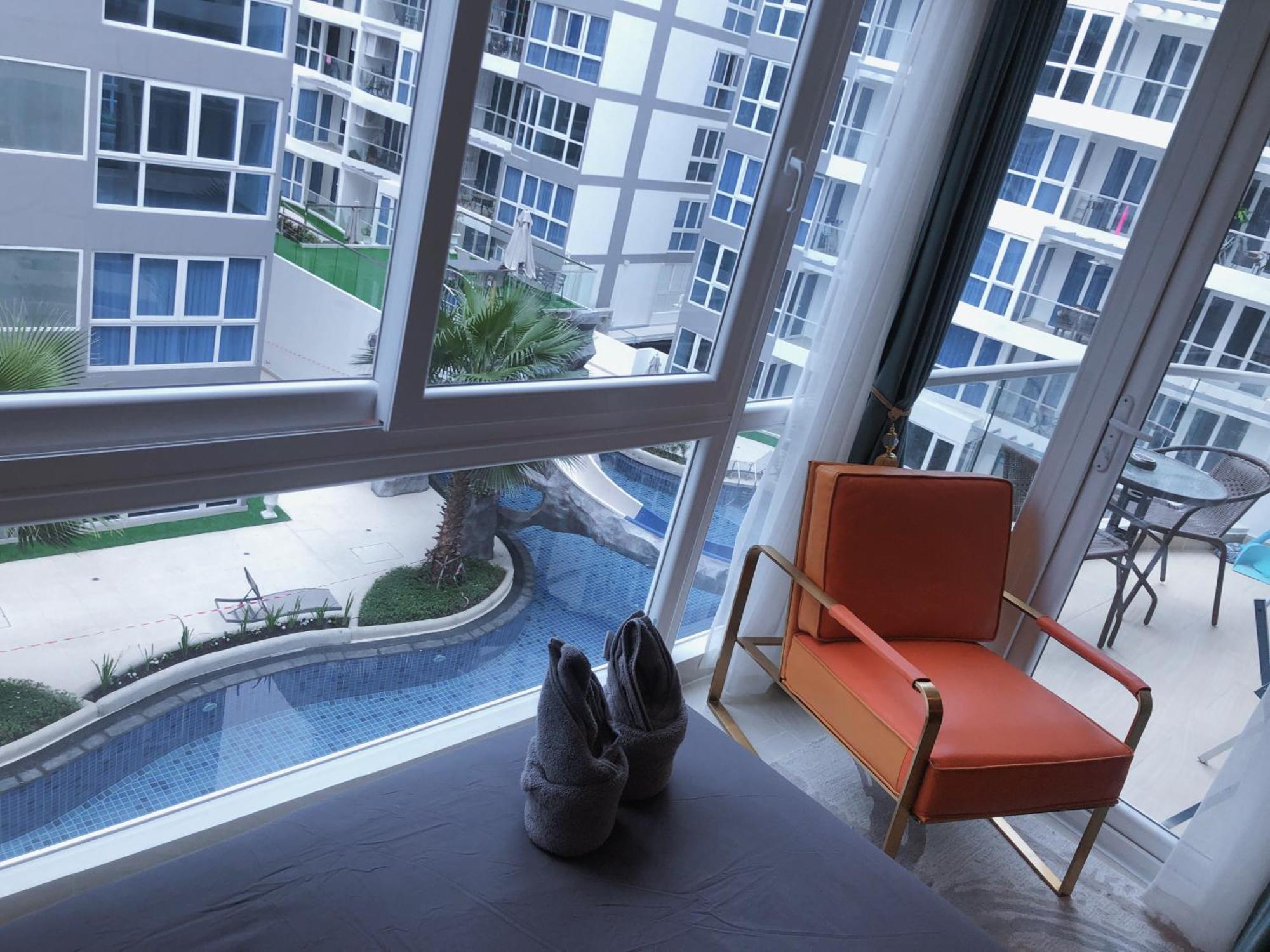 Centara Avenue Residence By Daisy Pattaya 1 Exteriör bild